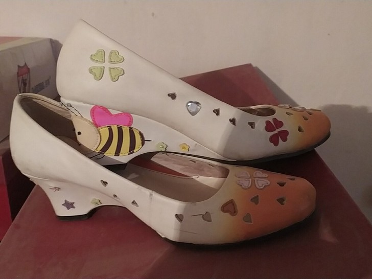 九成新，款新，坡跟