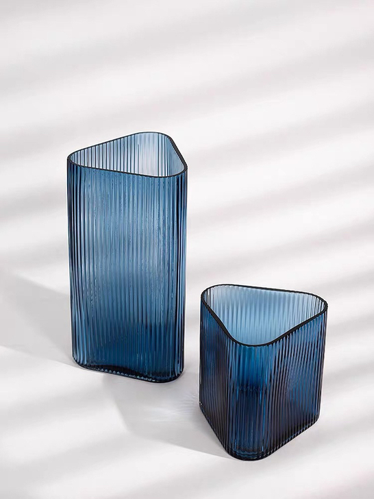 包邮全新 竖条纹透明玻璃花瓶三角形花瓶鲜花...