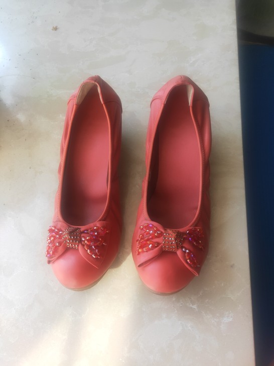 新款韩版全新全皮真皮串珠水钻甜美淑女坡跟春...