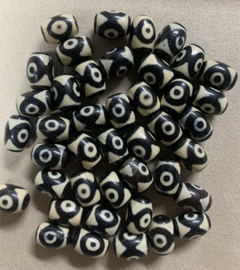 小三眼 尺寸：13.7*10.5mm 可当...