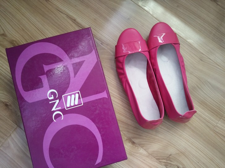 包邮GNC专柜矮跟坡跟大码春秋单鞋桃红色女...