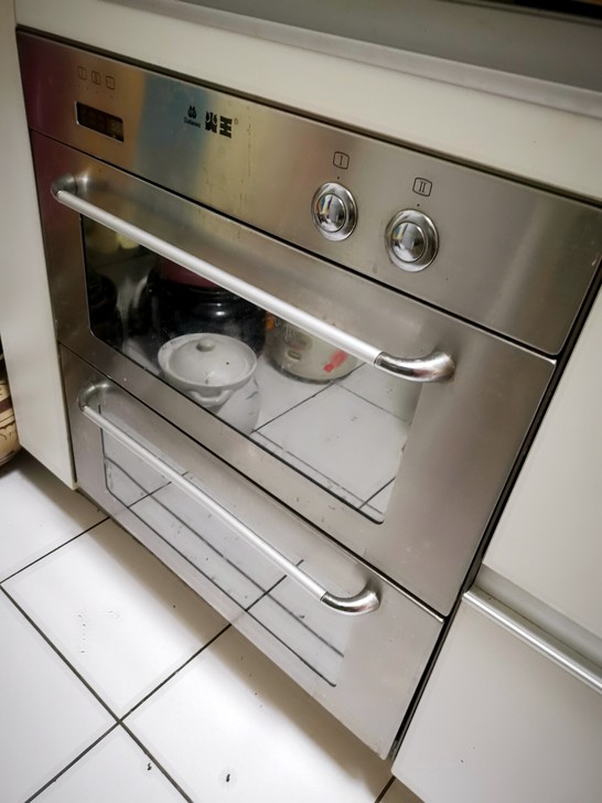 火王消毒柜，基本没用过，平时放碗用。种草了...