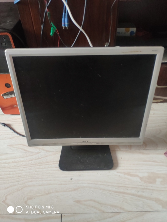 转让宏基20寸电脑显示器，使用没有任何问题...