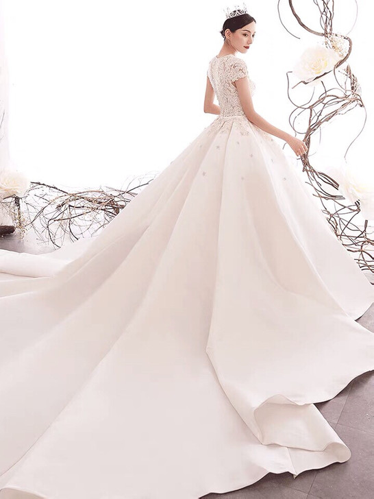 小个子主婚纱2021新款新娘缎面出门纱简约...