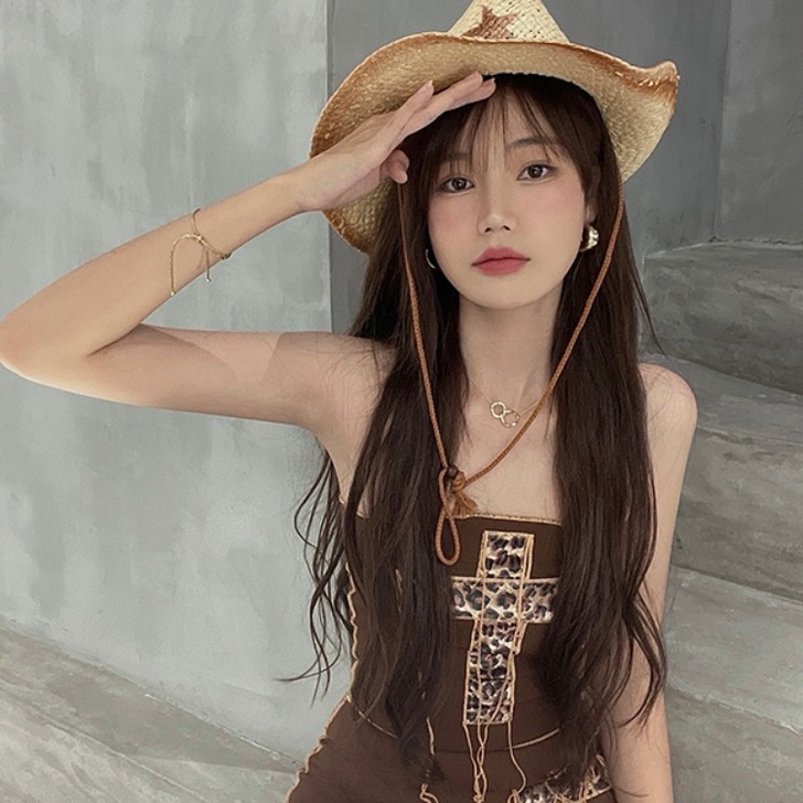 网红小奶豹套装设计感小众外穿高腰露脐短款抹...