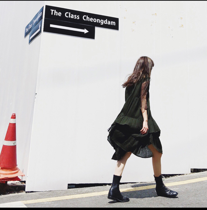 {LAMPS}摩卡色下摆抽褶蛋糕裙 初夏的...