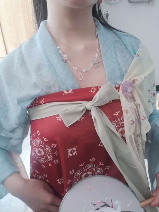 全套，全新，荨茉记，L，实物正红色