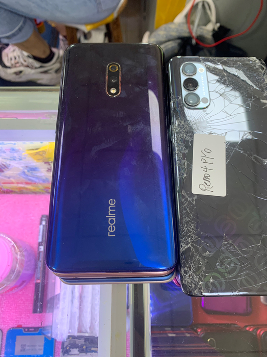 Realme X 内爆机15台。保功能正常...