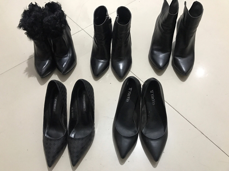 全皮细跟坡跟高跟鞋女鞋都是37码9新，两双...