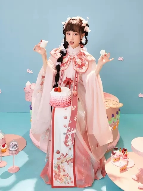 十三余同款草莓兔子汉服 出租一套 s码 非...