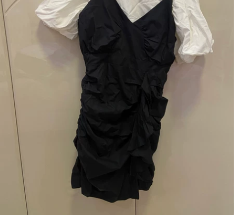 连衣裙两件套 感兴趣的话点“我想要”和我私...