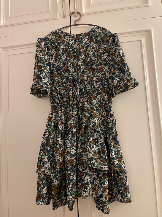 韩国小碎花收腰泡泡袖蛋糕裙连衣裙