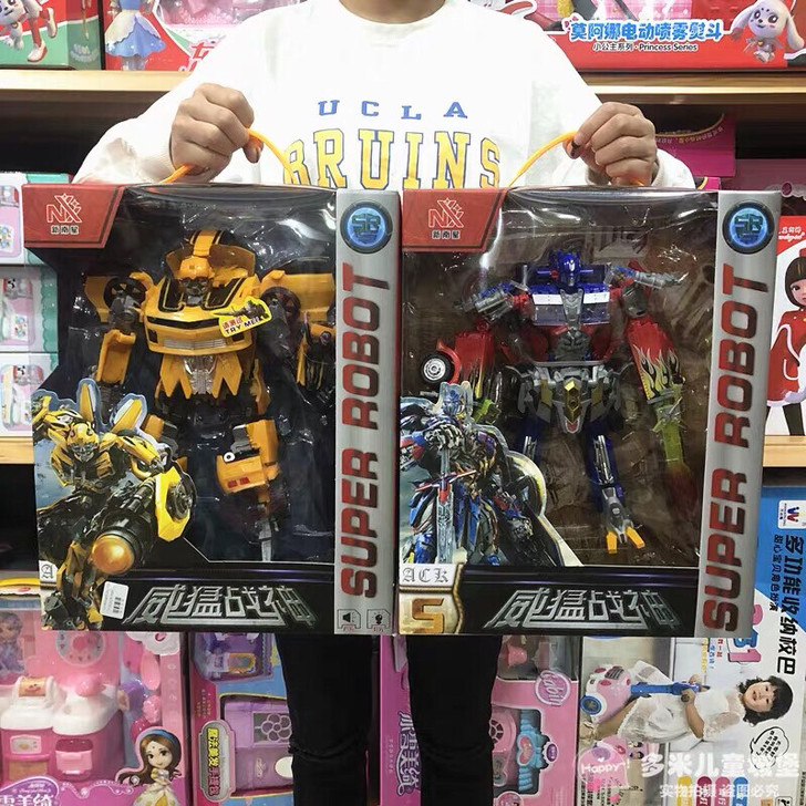 包邮，全新，正品新南星变形金刚。