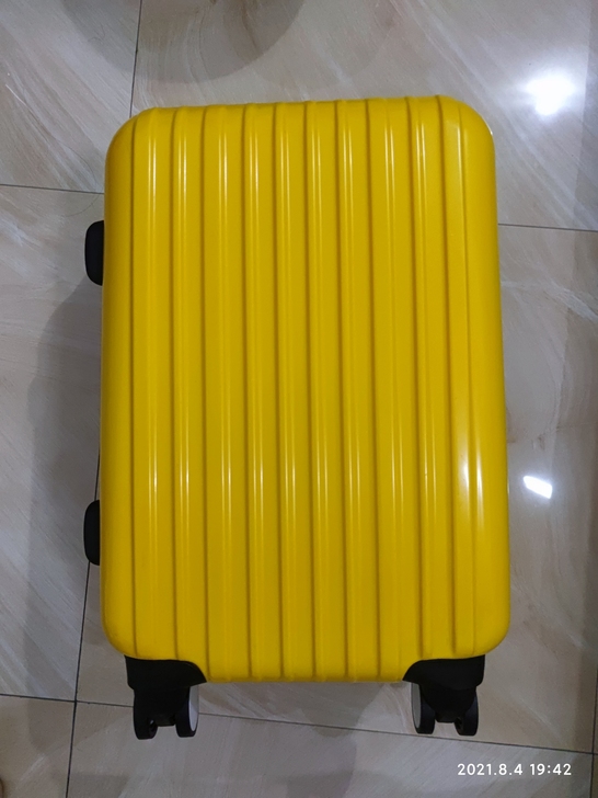 黄色20寸行李箱