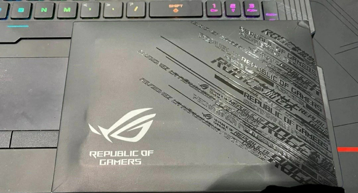 ROG冰格玩家国度夏日清凉冰块售卖，全新无...