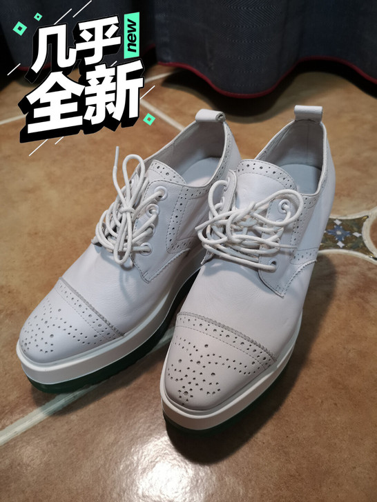 九九成新！布洛克新款系带内增高方头坡跟休闲...