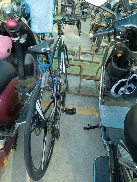 便宜出售变速自行车，可当面看货，直接骑走，...
