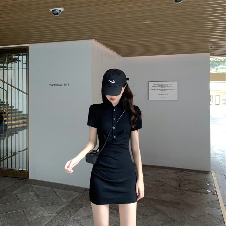 赫本风哺乳连衣裙夏季POLO领气质包臀裙外...