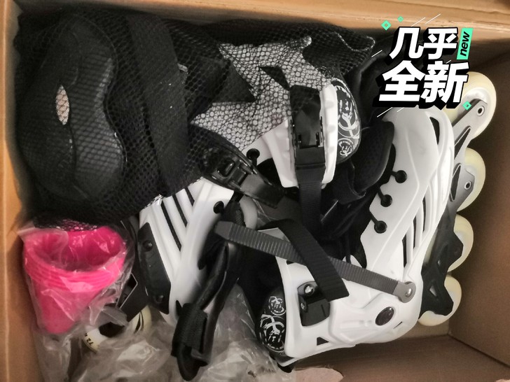 专业轮滑鞋37码，是可以做花样的那种，护具...