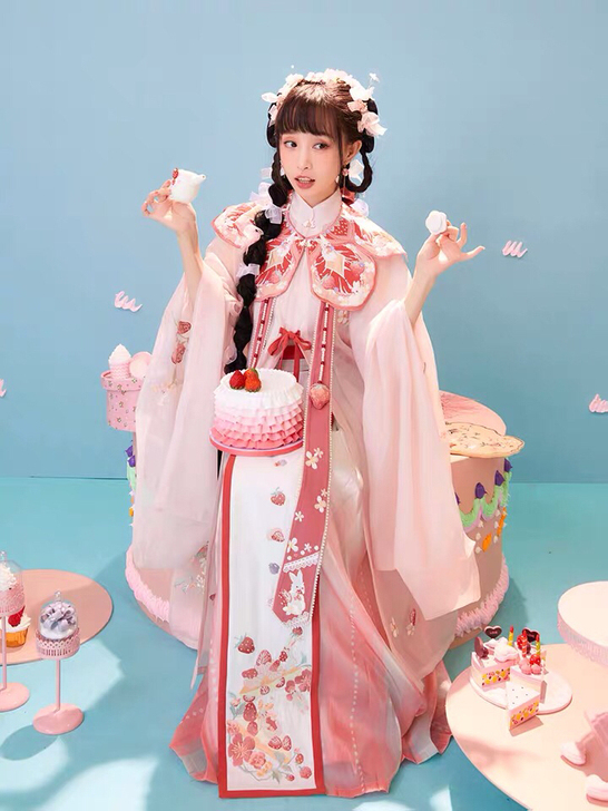 正版汉服出租 十三余 小豆蔻儿 兔兔草莓