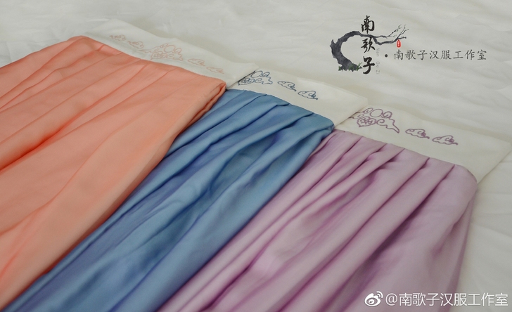 【汉服】南歌子幻色雪纺一片式短褶裙