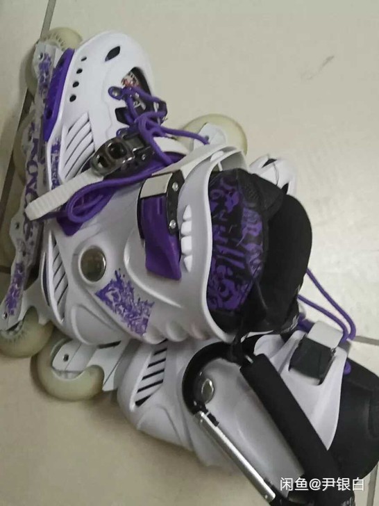 洛神轮滑鞋35/36码的，轮子带闪光， (...