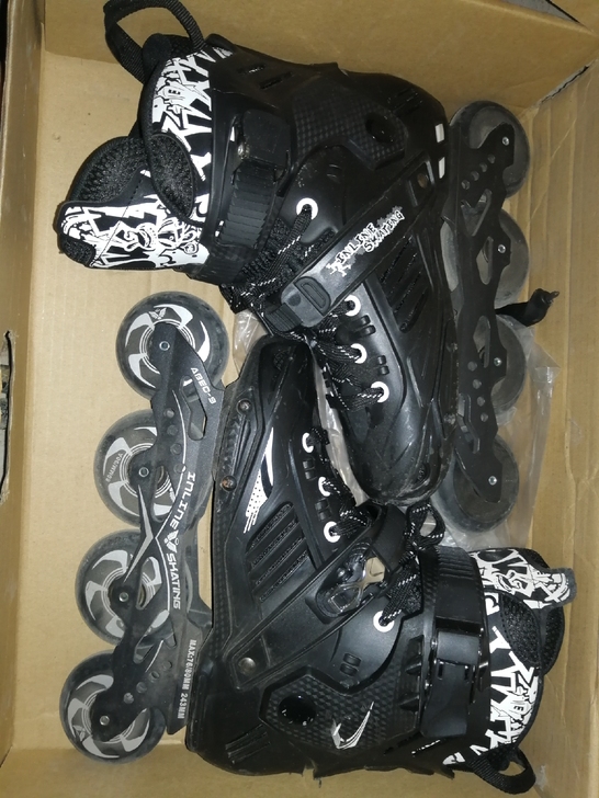 转手原因 :买了穿了几次没学会,放弃了。新...