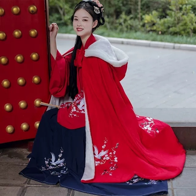 出【松鹤】红斗篷