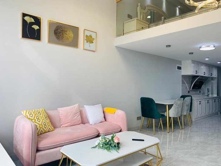 房东直租 德思勤粉色系复式 价格合...