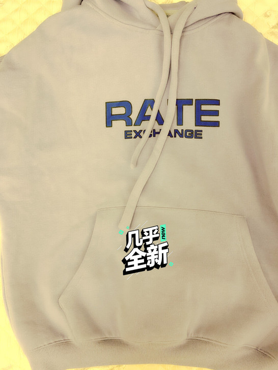 戴帽长袖紫色卫衣 卫衣 这个天穿刚好。紫色...