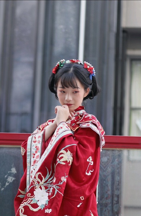十三余小豆蔻国风工作室汉服繁花有期明制婚服...