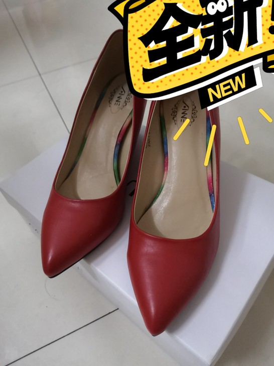 红色坡跟女鞋，36码，全新，低价转