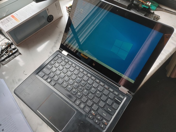 联想Yoga700-11 笔记本电脑