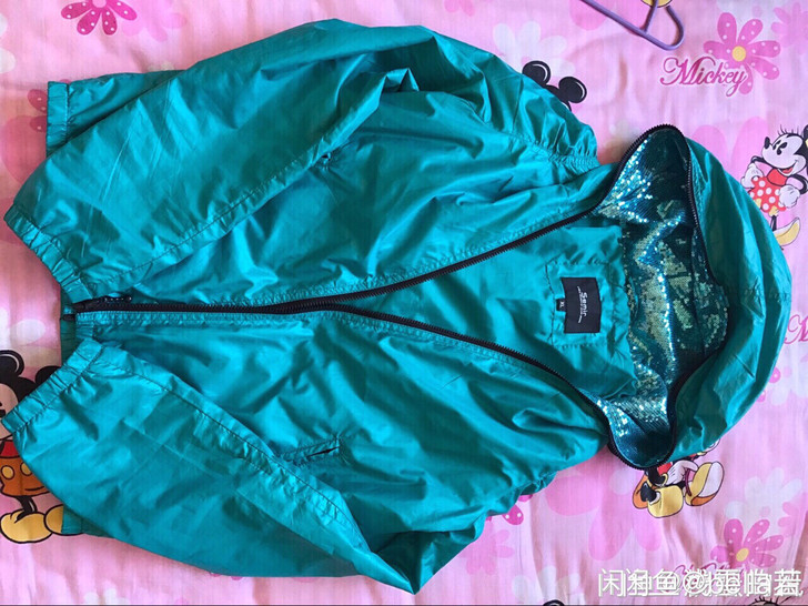 森马 湖蓝色外套