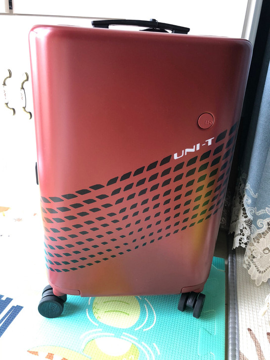 20寸全新ito行李箱，登机箱，带出去有面...