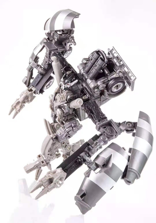 现货黑曼巴大力神DD03搅拌车大师 奥意大...