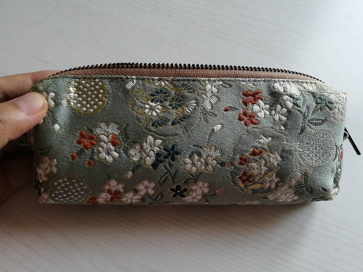 笔袋，全新！特价13元。内里绒布。首页还有...