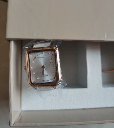 花花公子手表 2022年新款小方盘进口机芯...