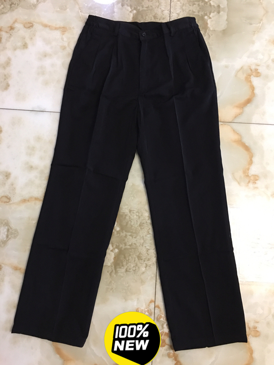 全新黑色西装面料休闲裤,可当工作时穿,平时...