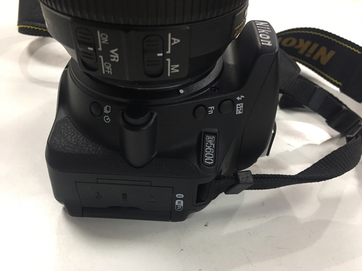 尼康D5600 ，尼康18-140镜头。相...