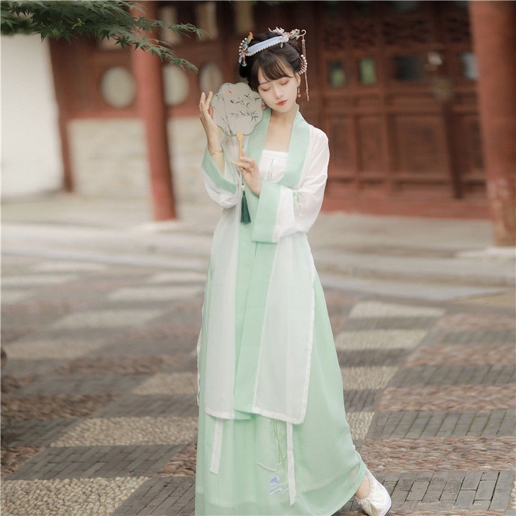 全套无宋抹，有吊牌，送百褶裙