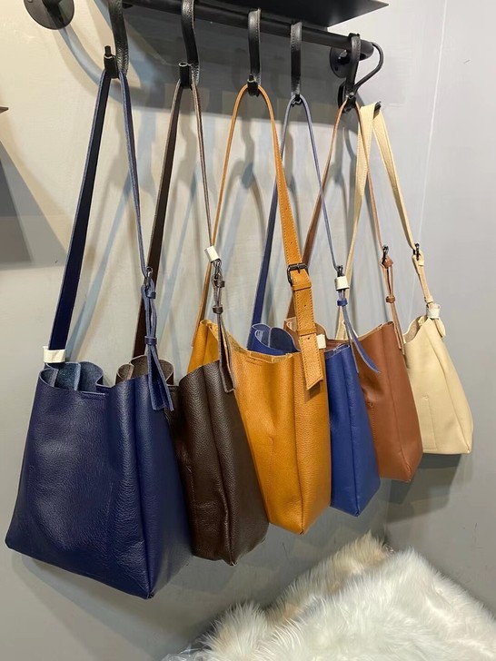 全新包邮牛皮托特水桶包