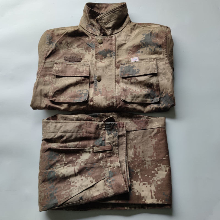 二手迷彩工作服40！适合在家干活，装修的工...