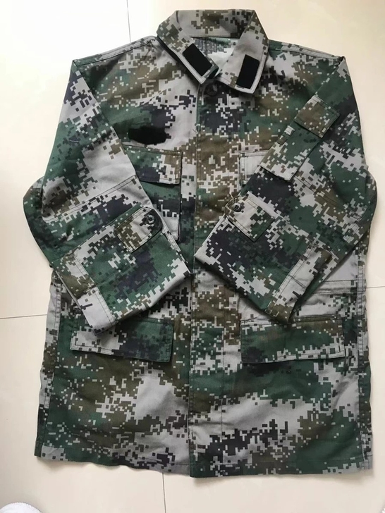二手迷彩服，尺码齐全，保证正品。