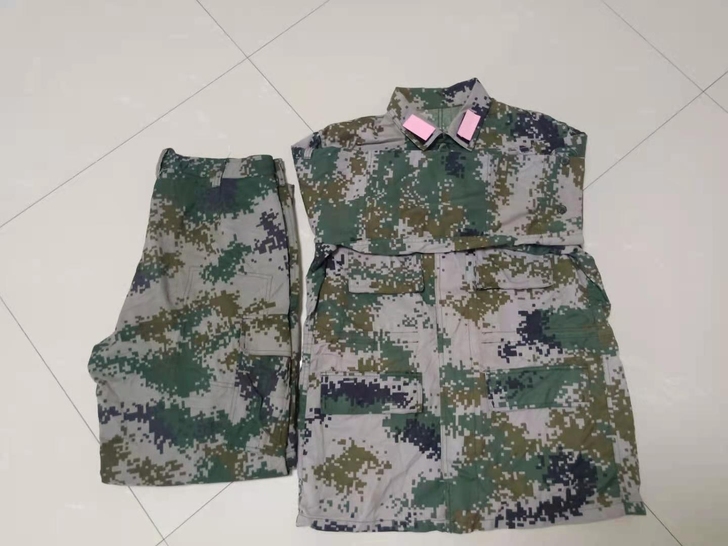 二手迷彩服。结实耐磨