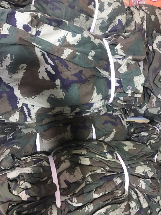 二手迷彩服,喜欢的朋友来吧