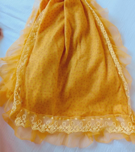 纯羊绒加蕾丝围巾，质量超好，颜色非常漂亮，...