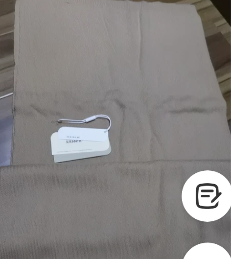 全新羊绒围巾。公司福利。有需要的拿走吧。二...