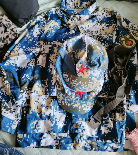 儿童迷彩服套装小孩幼儿园迷彩演出服男女童中...