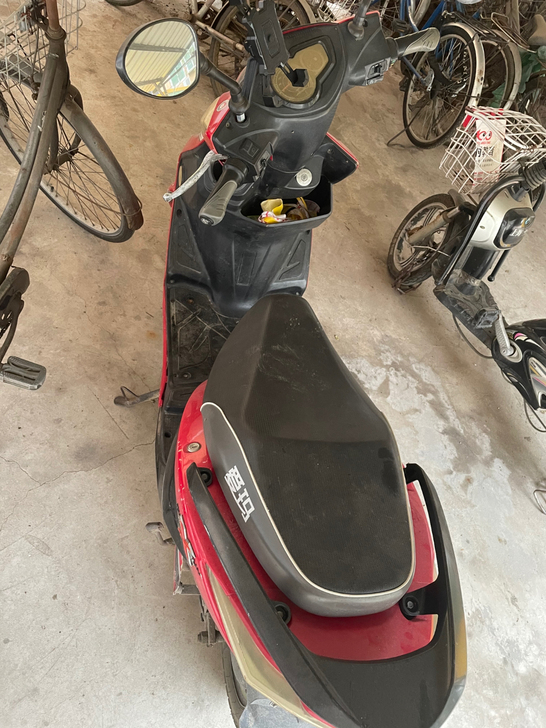 自用60v 72v通用电动车，之前跑外卖用...